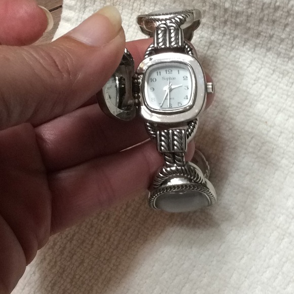 Watch bracket - Picture 4 of 6